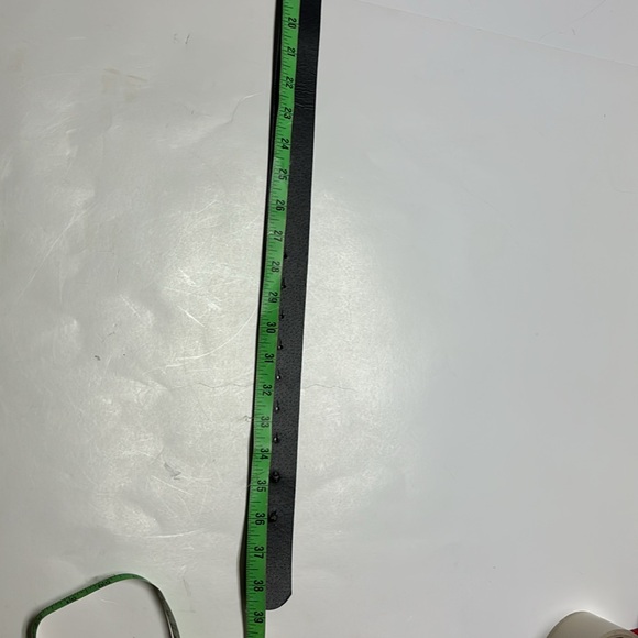 Women’s black unbranded belt - Picture 2 of 2